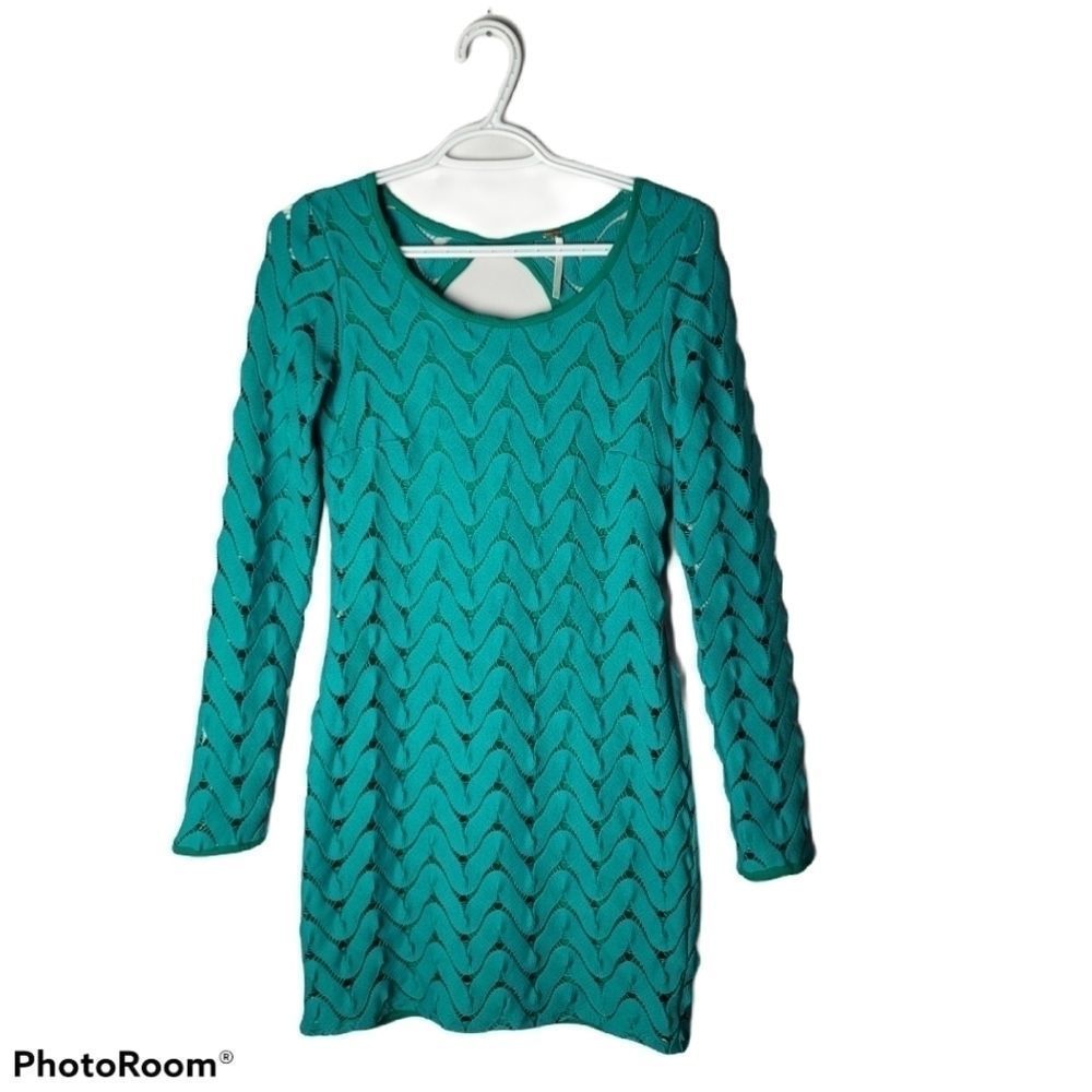 EUC Free People long sleeve polyester dress- XS